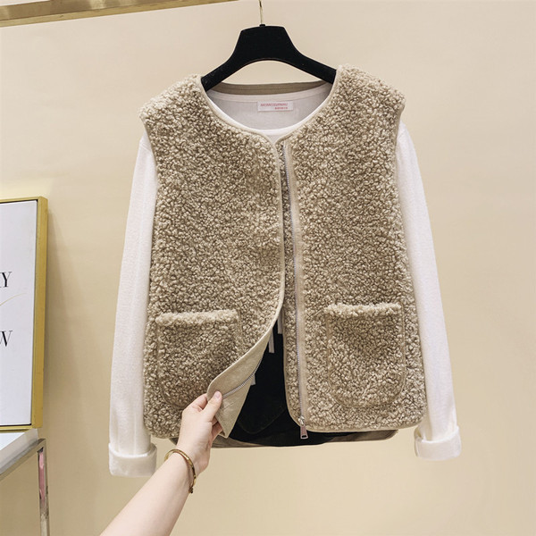 Női pehelymellény zsebekkel, négy színben