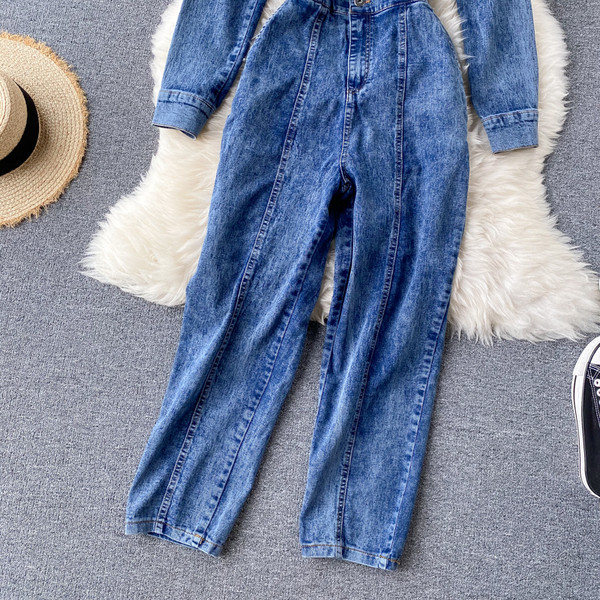 Női farmer overall, spitz nyakkivágással