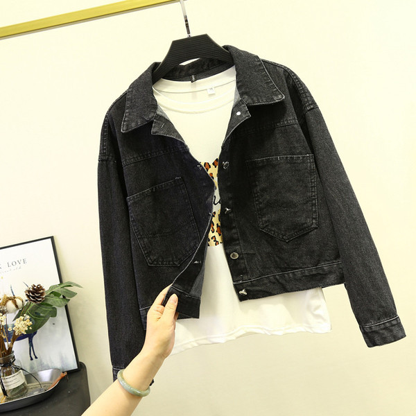 Γυναικείο casual τζιν μπουφάν με πέτρες και κουμπιά σε μαύρο και μπλε χρώμα