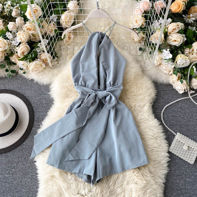 Γυναικεία κοντή φόρμα με ζώνη