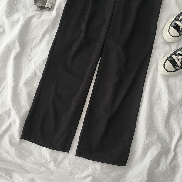 Salopeta de dama neagra cu bretele subtiri