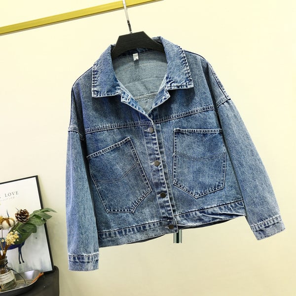 Γυναικείο τζιν μπουφάν με χρωματιστό κέντημα και κορδέλα