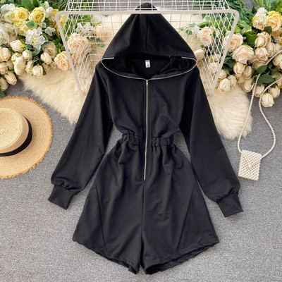 Sieviešu ikdienas kombinezons ar kapuci un rāvējslēdzēju