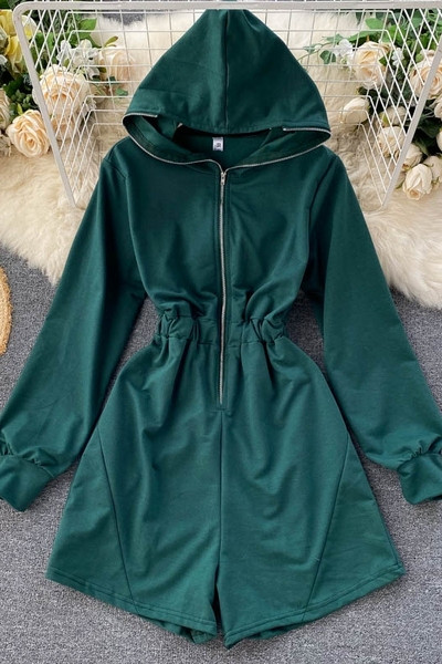 Sieviešu ikdienas kombinezons ar kapuci un rāvējslēdzēju