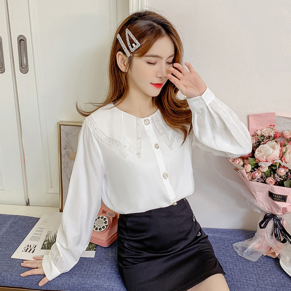 Retro stila sieviešu krekls ar garām piedurknēm un pogām