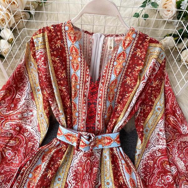 Retro sieviešu krāsains kombinezons ar apdruku