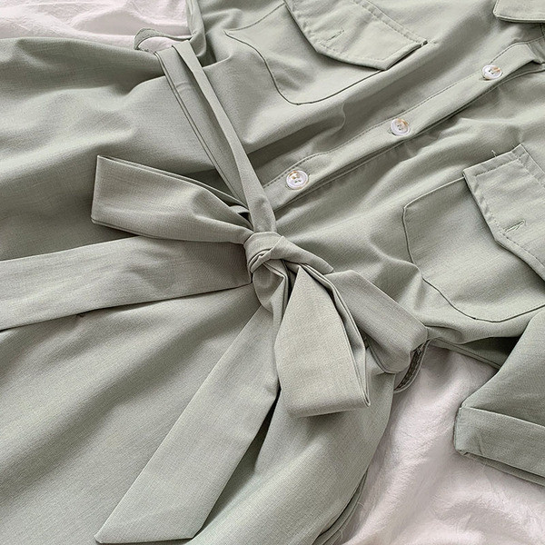 Casual γυναικείες φόρμες με κλασικό γιακά και κορδόνι στη μέση