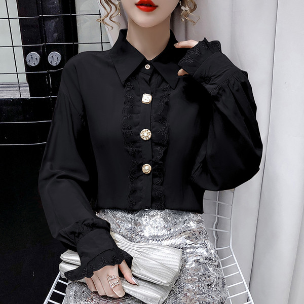 Új modell női ing csipkével és gombokkal