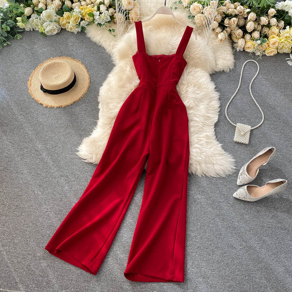 Modern női overall széles pántokkal