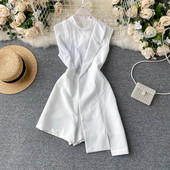 Női aszimmetrikus jumpsuit gombbal