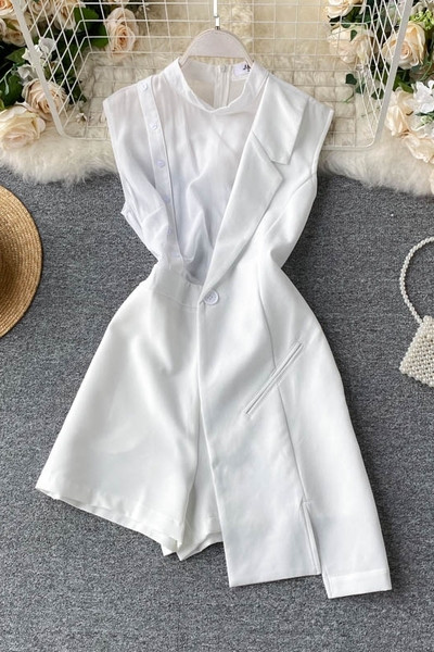 Női aszimmetrikus jumpsuit gombbal