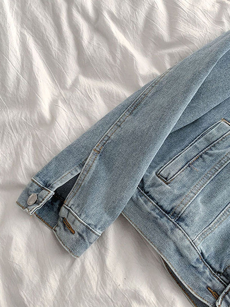 Női alkalmi farmerdzseki klasszikus gallérral és hímzéssel