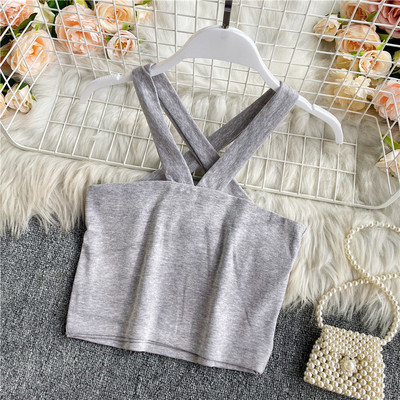 Igapäevane spitsikaelusega naiste lühike topp