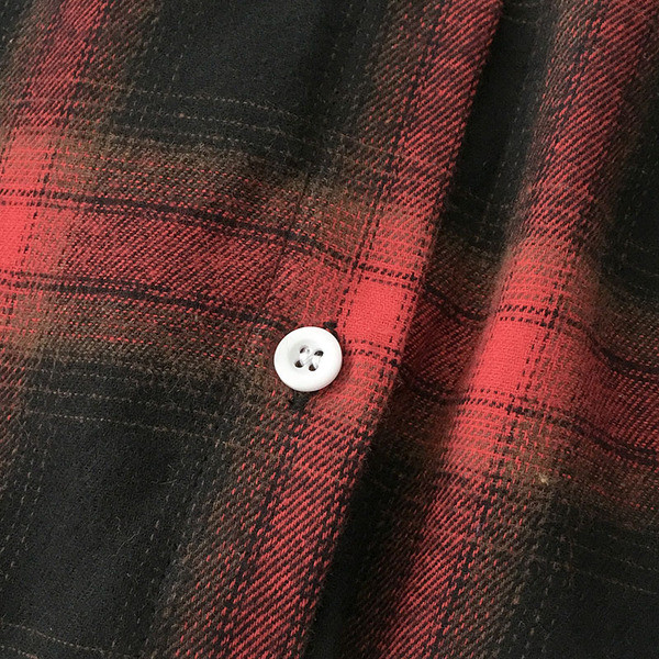 Kockás női ing hosszú ujjal és zsebbel