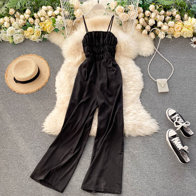 Γυναικεία ολόσωνμη φόρμα με λεπτές τιράντες