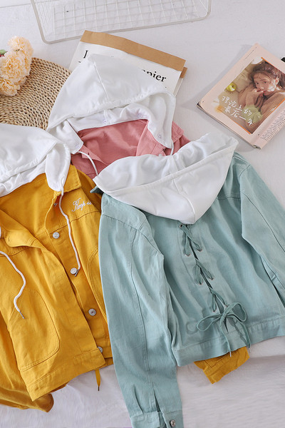 Geaca de dama de toamna cu gluga si cravate