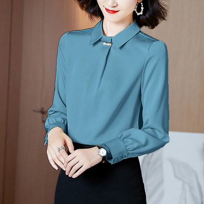 Stílusos női ing kövekkel és klasszikus gallérral