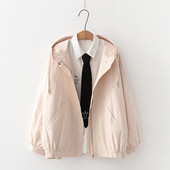 Rózsaszín női tavaszi kabát cipzárral és kapucnival