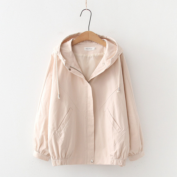 Rózsaszín női tavaszi kabát cipzárral és kapucnival