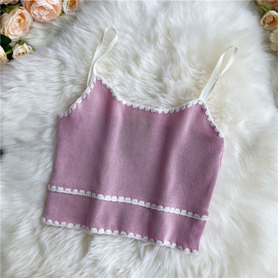 Sieviešu ikdienas īss bikses ar plānām lencēm un ovālu kakla izgriezumu