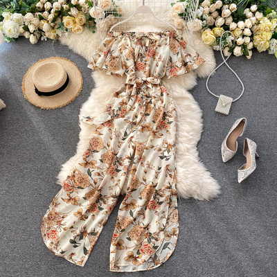 Μοντέρνα γυναικεία ολόσωμη φόρμα με φλοράλ τύπωμα και μανίκια