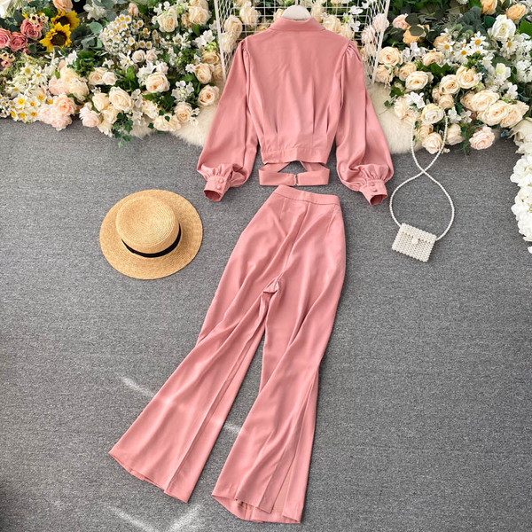 Naiste vabaaja komplekt kahest osast - särk ja pikad püksid