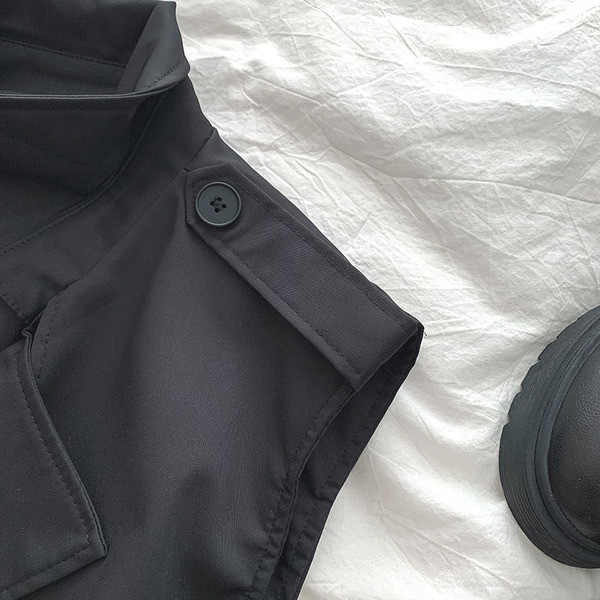 Moodne naiste vest vööga