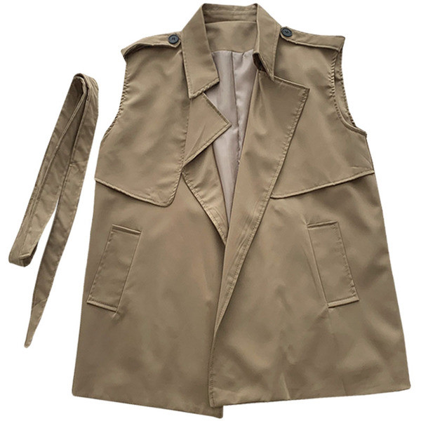 Moodne naiste vest vööga