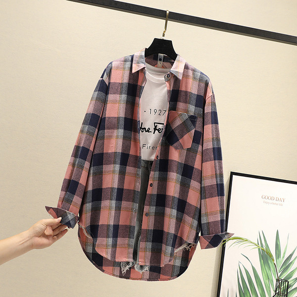 Női kockás ing hosszú ujjal és zsebbel