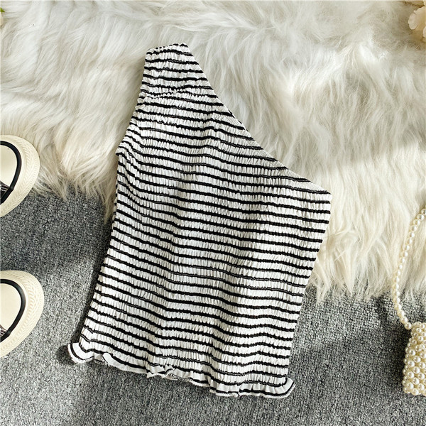 Moodne naiste lühike, tavaline mudel