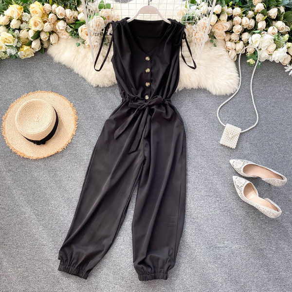 Μοντέρνα γυναικεία ολόσωμη φόρμα με λαιμόκοψη, κουμπιά και κορδόνια