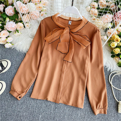 Női alkalmi ing hosszú ujjal és gallérral szalaggal