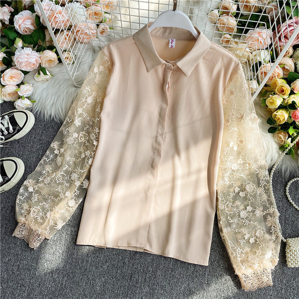 Modern női ing klasszikus gallérral és széles ujjakkal