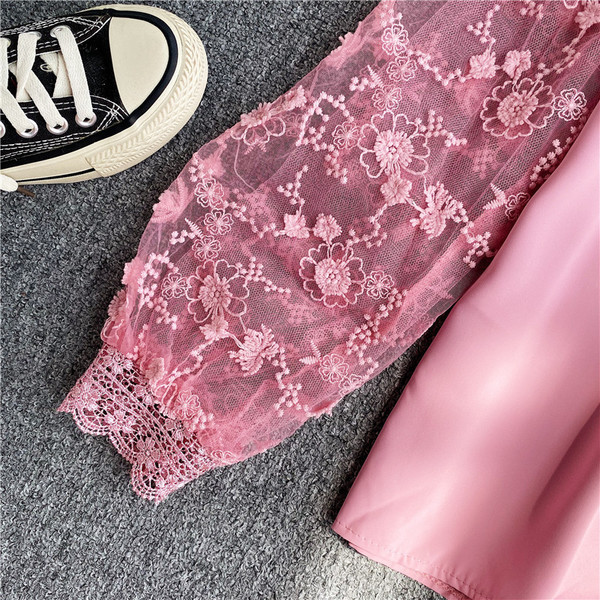 Modern női ing klasszikus gallérral és széles ujjakkal