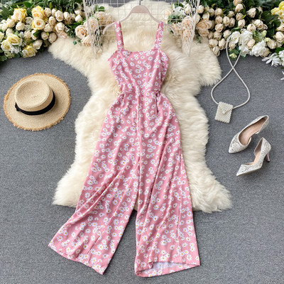 Moderns sieviešu kombinezons ar apdruku un lencēm