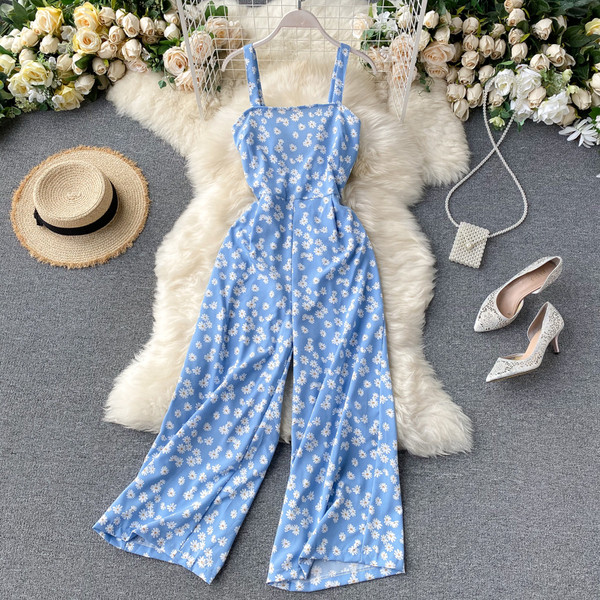 Moderns sieviešu kombinezons ar apdruku un lencēm