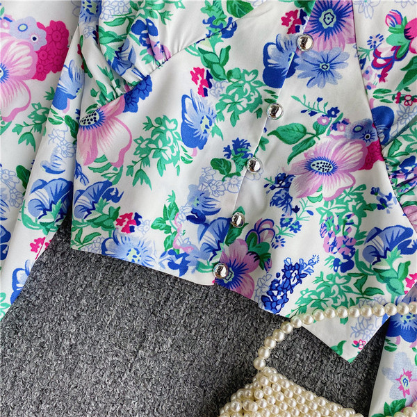 Stiilne lillelise mustriga naiste lühike särk