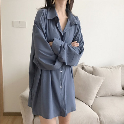 Γυναικείο πουκάμισο με φαρδύ μοντέλο με μακριά μανίκια και κλασικό γιακά