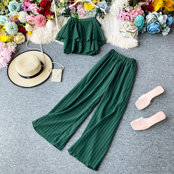 Moderns sieviešu kombinezons un garās bikses