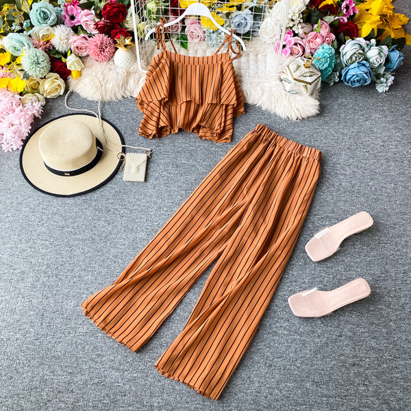 Moderns sieviešu kombinezons un garās bikses