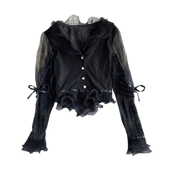 Kaasaegne naiste särk klassikalise krae ja pitsiga