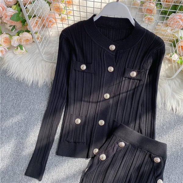 Női lezser hosszú szoknya és mellény szett