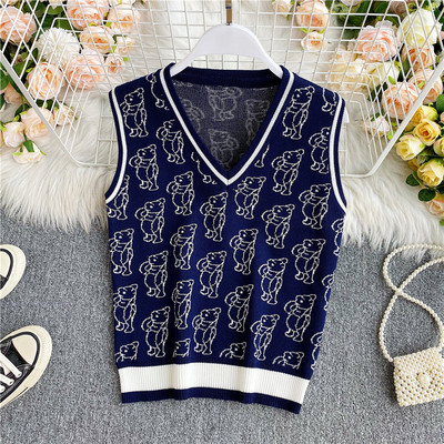 Női lezser felső normál hosszúsággal és spitz nyakkivágással