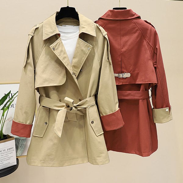 Naiste vabaaja jope vööga neljas värvitoonis