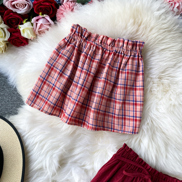 Női korszerű szett hosszú nadrágból és felsőből