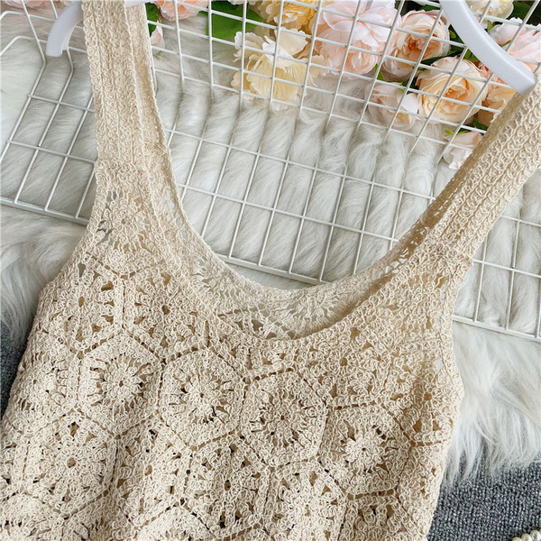 Moodne naiste kootud ovaalse kaelusega topp