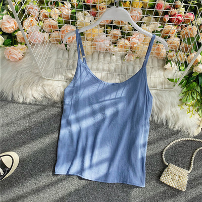 Naiste vabaaja õhukeste rihmadega tavaline mudel