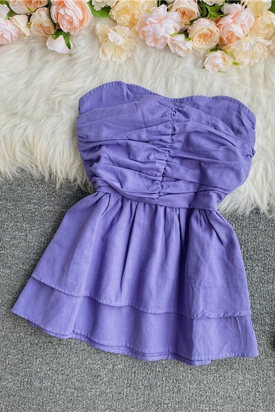 Praegune naiste topp ilma rihmadeta tavaline mudel