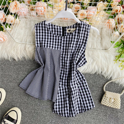 Női kockás felső aszimmetrikus modell ovális nyakkivágással