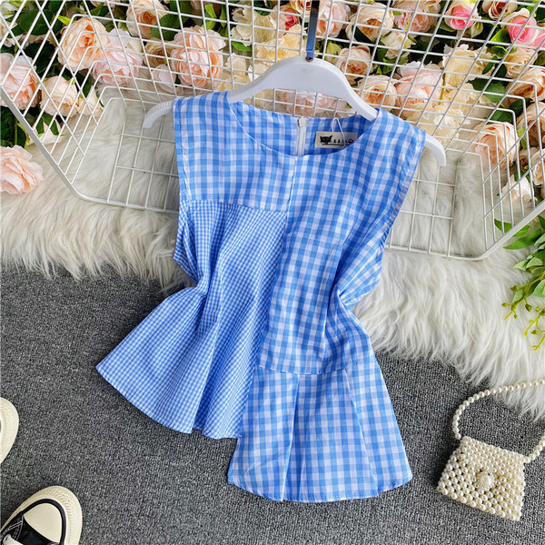 Női kockás felső aszimmetrikus modell ovális nyakkivágással